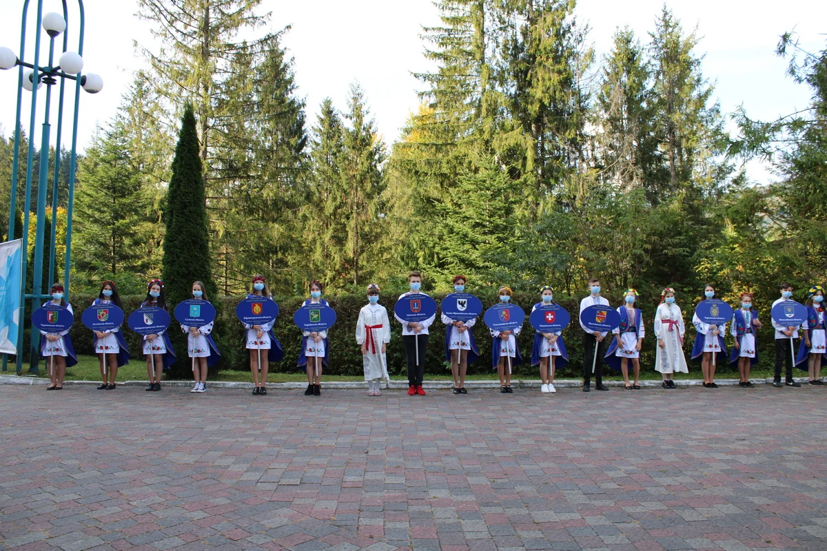 В селі Гута розпочався всеукраїнський фізкультурно-патріотичний фестиваль школярів України "Козацький гарт 2021"