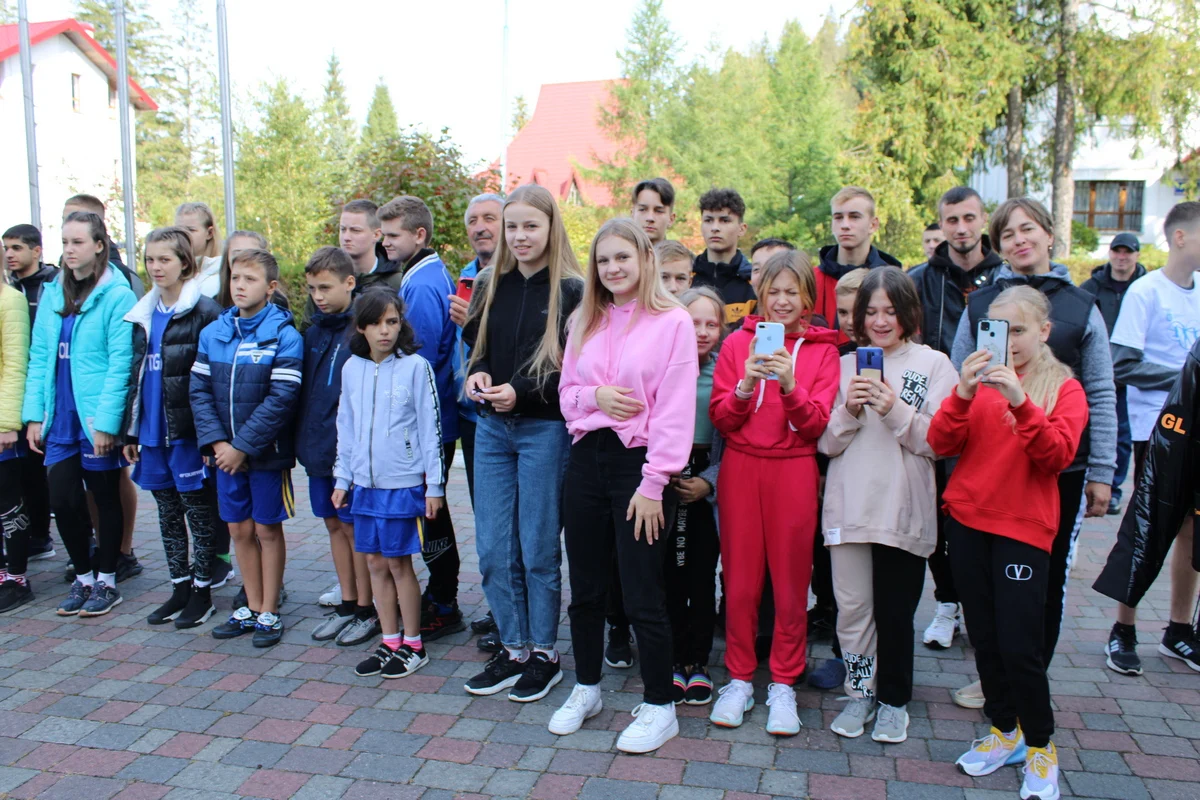 В селі Гута розпочався всеукраїнський фізкультурно-патріотичний фестиваль школярів України "Козацький гарт 2021"