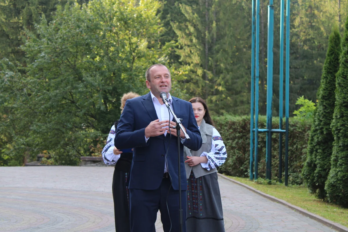 В селі Гута розпочався всеукраїнський фізкультурно-патріотичний фестиваль школярів України "Козацький гарт 2021"