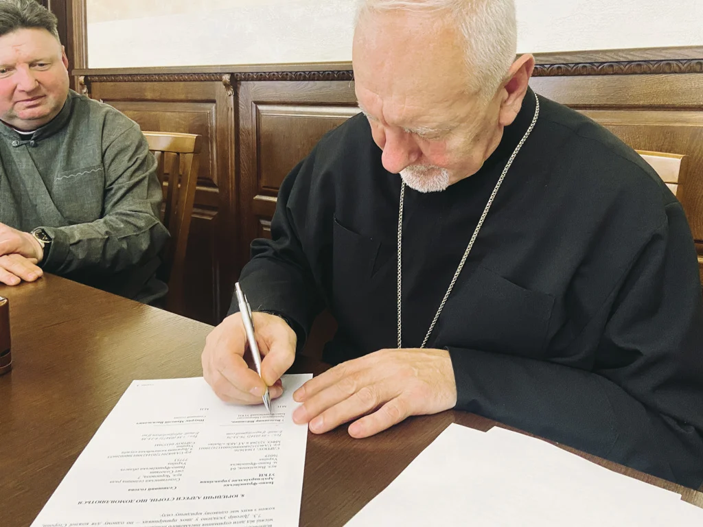 Селищна рада підписала меморандум про співпрацю з Івано-Франківською Архієпархією УГКЦ