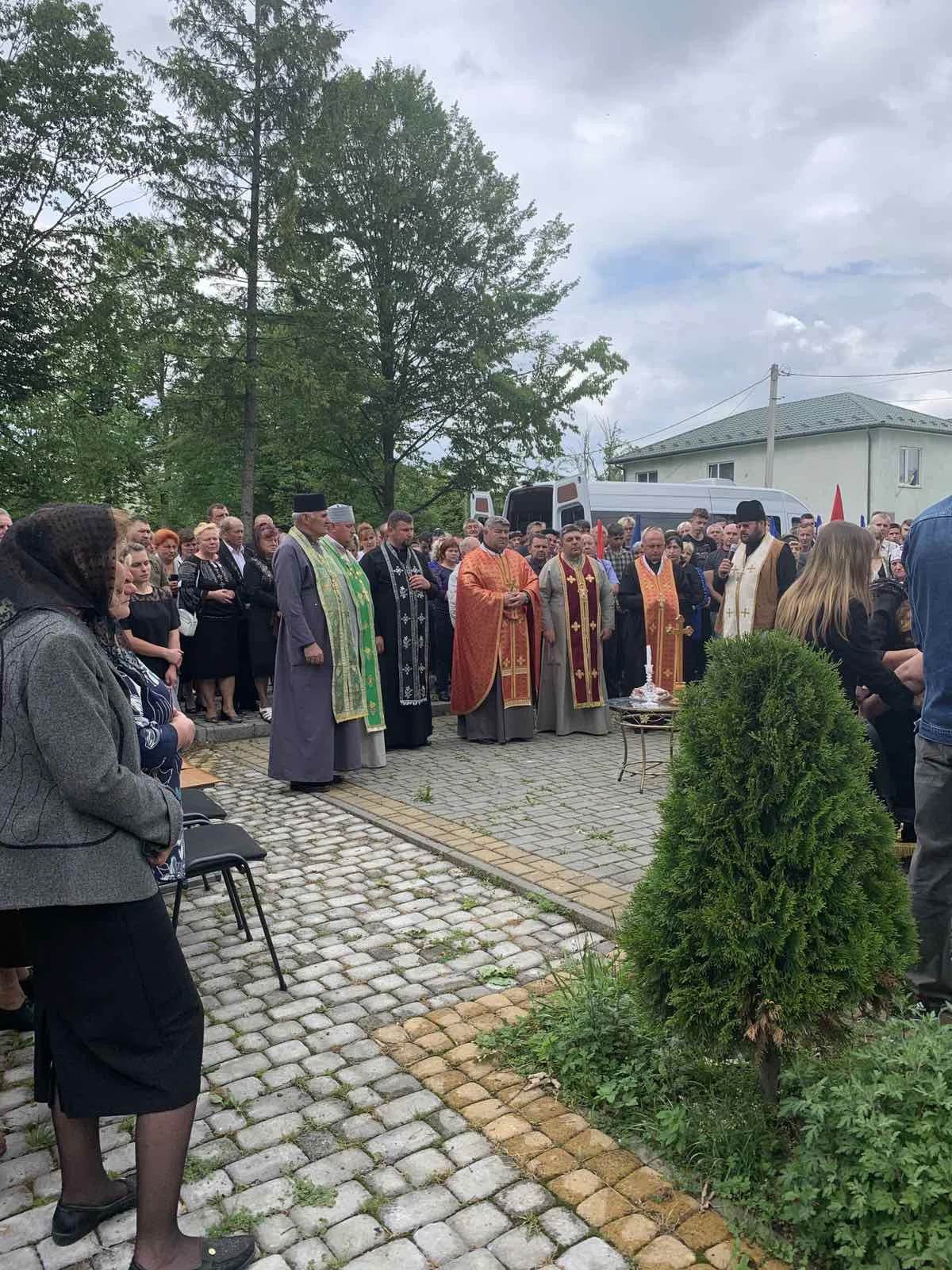Сьогодні, 12 червня, Солотвинська громада зустріла тіло Героя Андрія Кобзея
