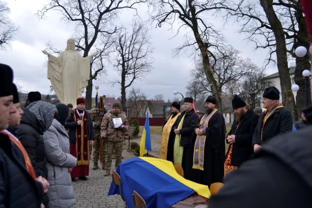 До рідного дому привезли тіло Героя