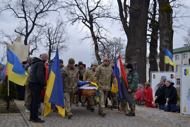 До рідного дому привезли тіло Героя