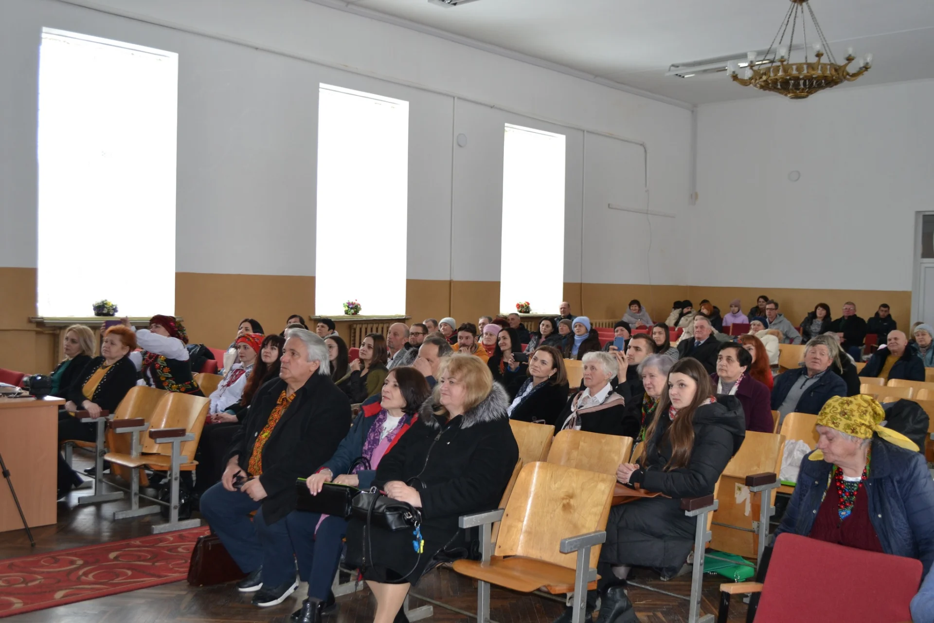 У Солотвинській громаді відбувся культурний захід "Відкриваємо двері творчим особистостям".