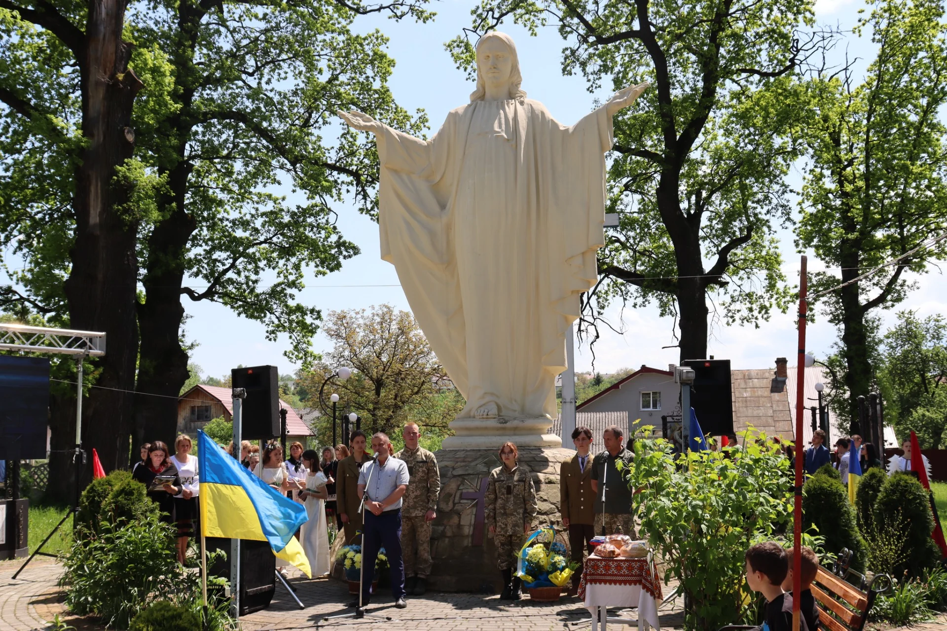 У Солотвинській територіальній громаді відбулася патріотична платформа «Боремось! Поборемо!»