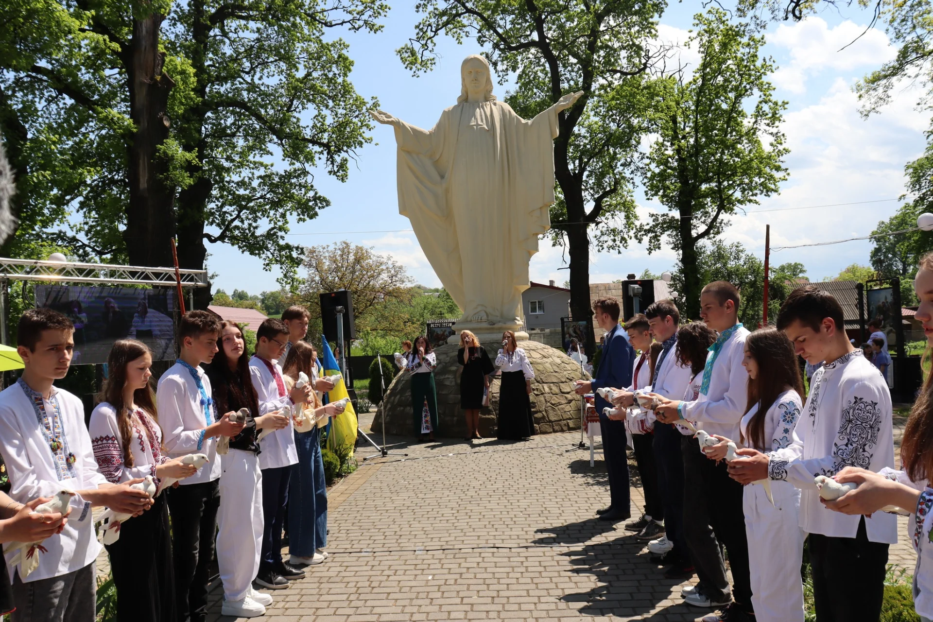 У Солотвинській територіальній громаді відбулася патріотична платформа «Боремось! Поборемо!»