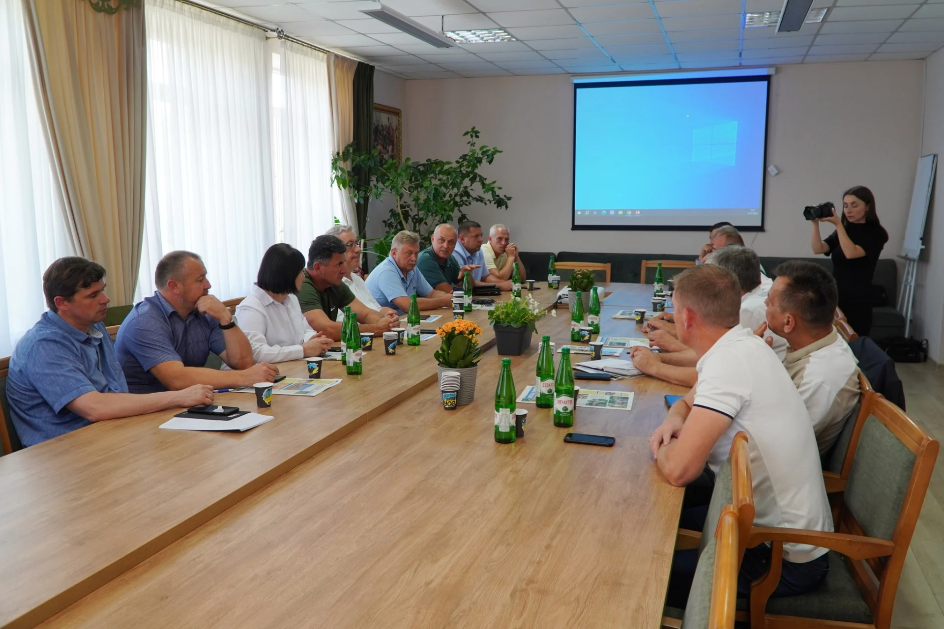 ГОЛОВА СОЛОТВИНСЬКОЇ ГРОМАДИ ВЗЯВ УЧАСТЬ В ОБГОВОРЕННІ ПИТАННЯ ЩОДО РЕФОРМУВАННЯ ЛІСОВОЇ ГАЛУЗІ