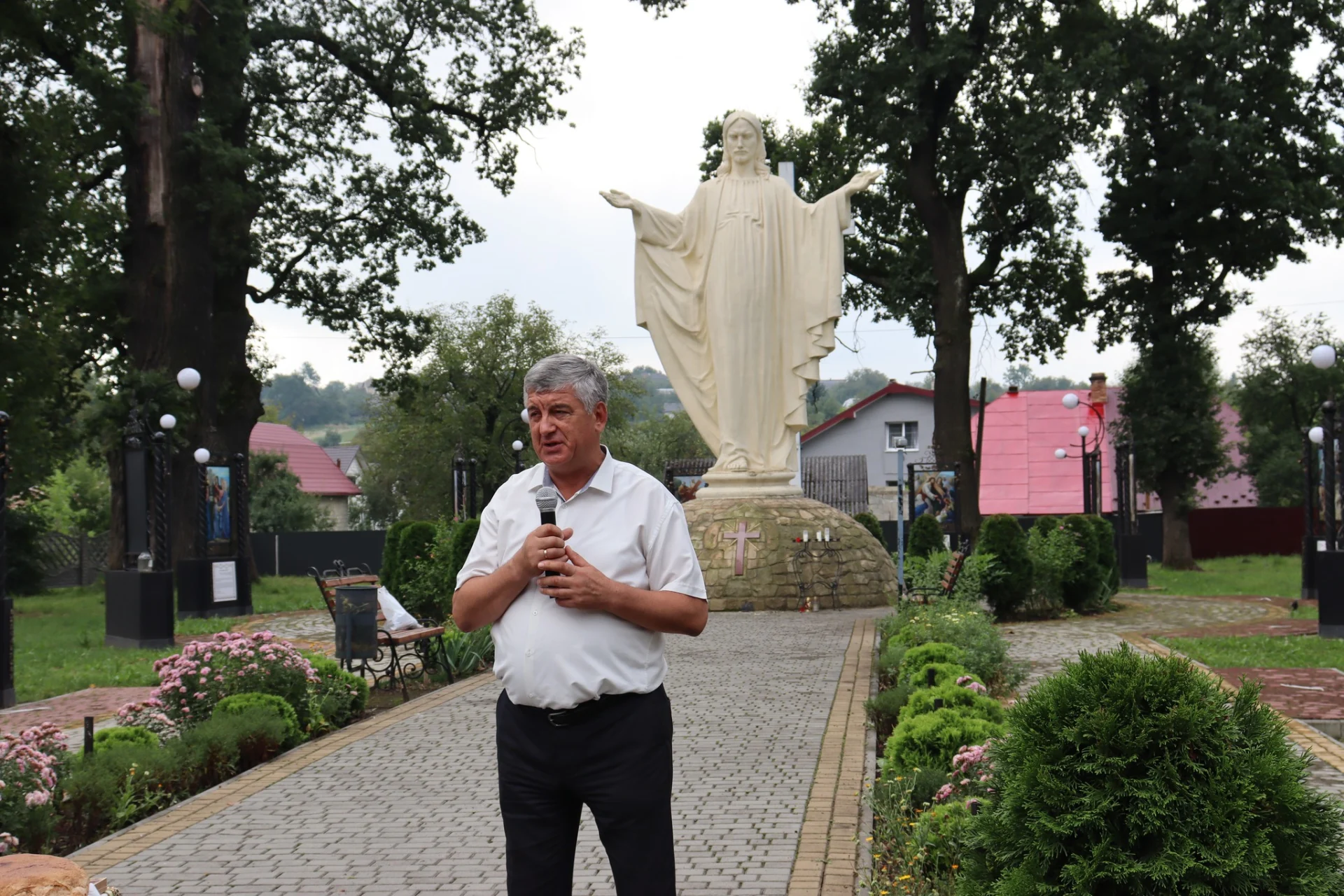 У Солотвинській громаді відбулося пам'ятне віче