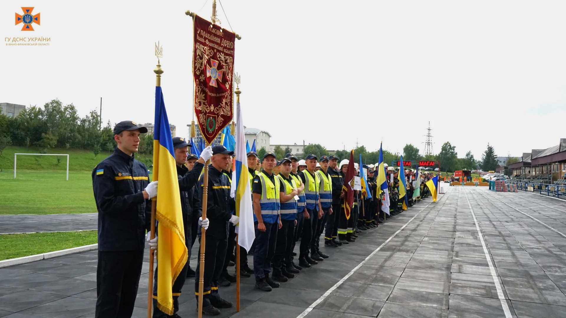 Рятувальники Солотвинської громади взяли участь у обласних змаганнях "Кубок Святого Флоріана"