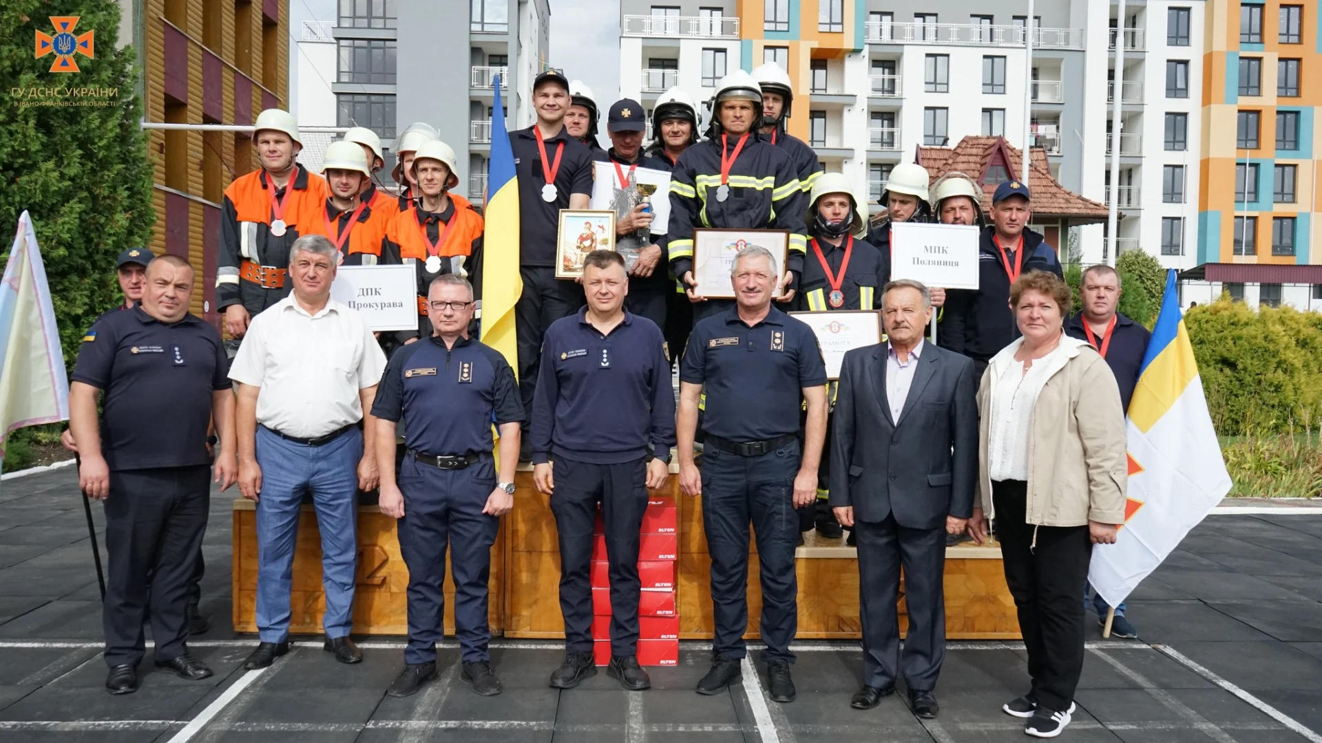 Рятувальники Солотвинської громади взяли участь у обласних змаганнях "Кубок Святого Флоріана"