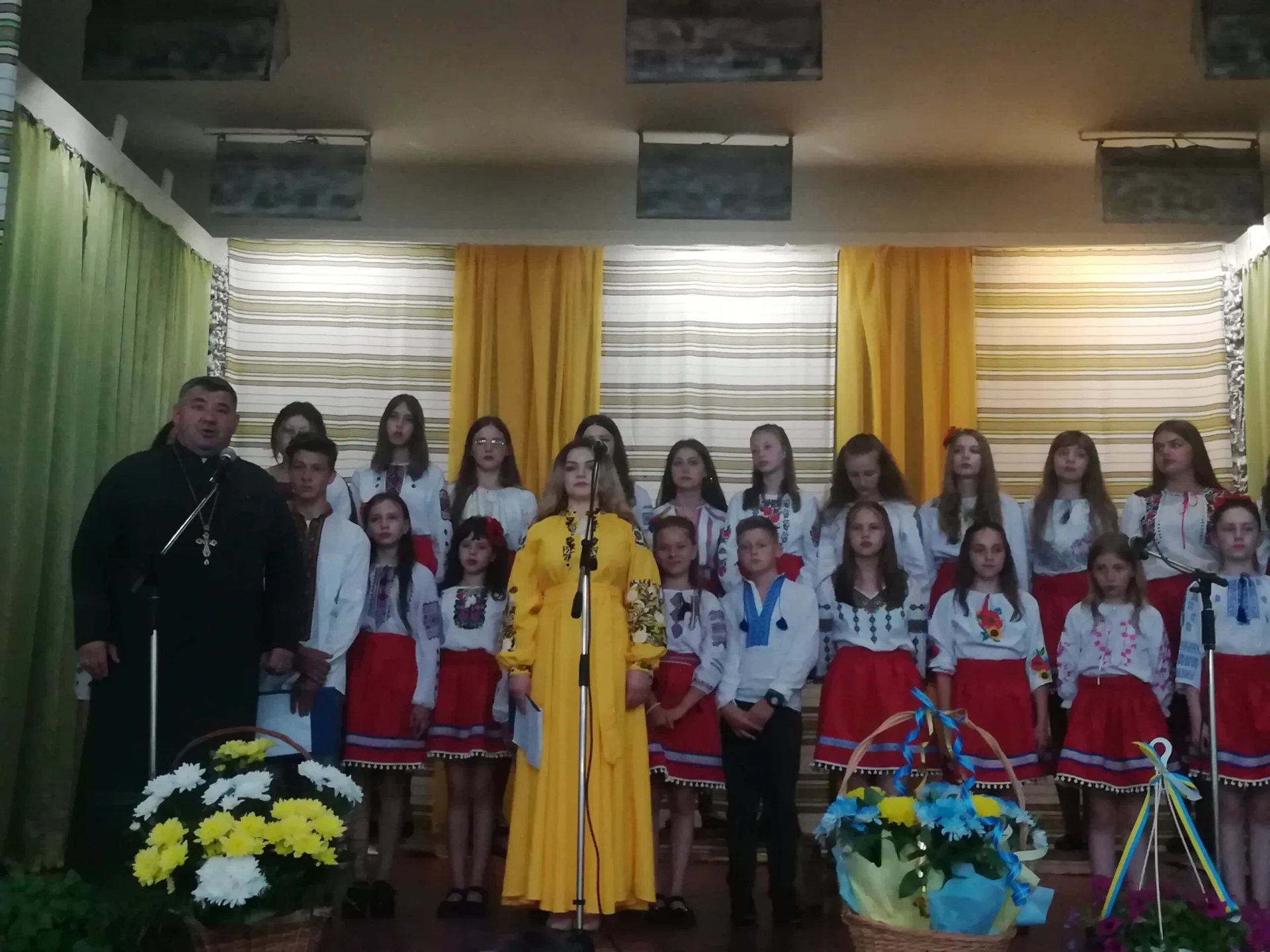 У Солотвинській територіальній громаді відзначили День Конституції України